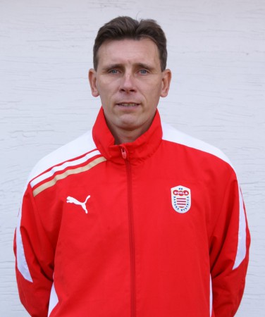 Hlavný tréner - Ján Štrba